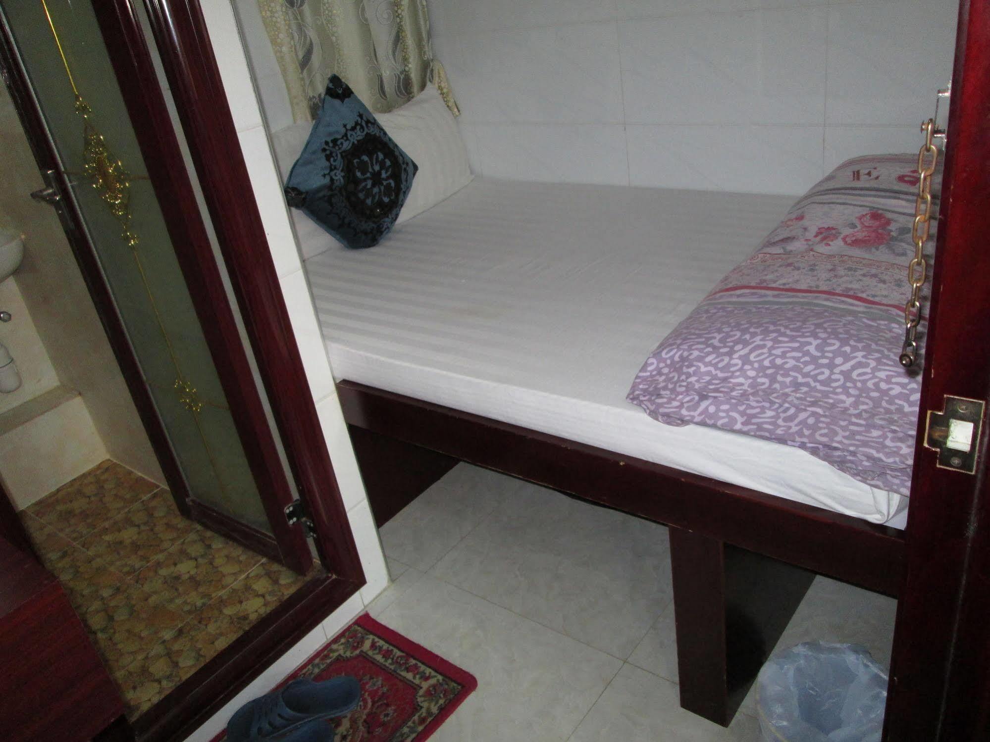 Crystal Rumah tetamu *